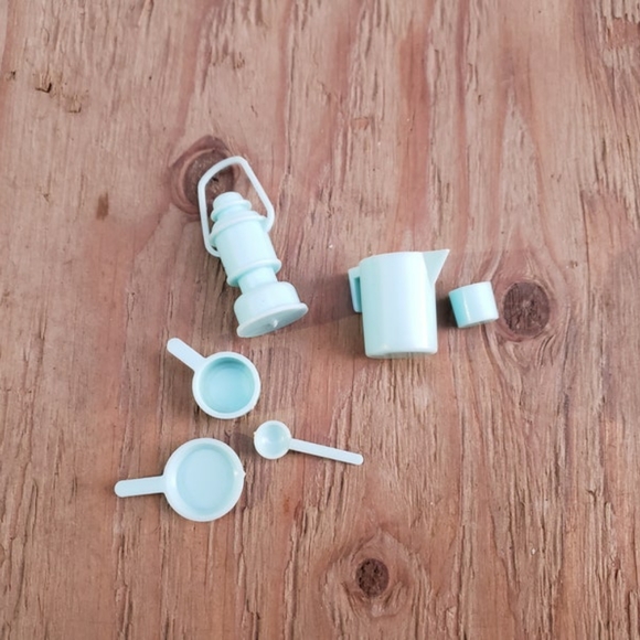 Vintage 90s Mattel Barbie Camping Accessories Set - Picture 2 of 3